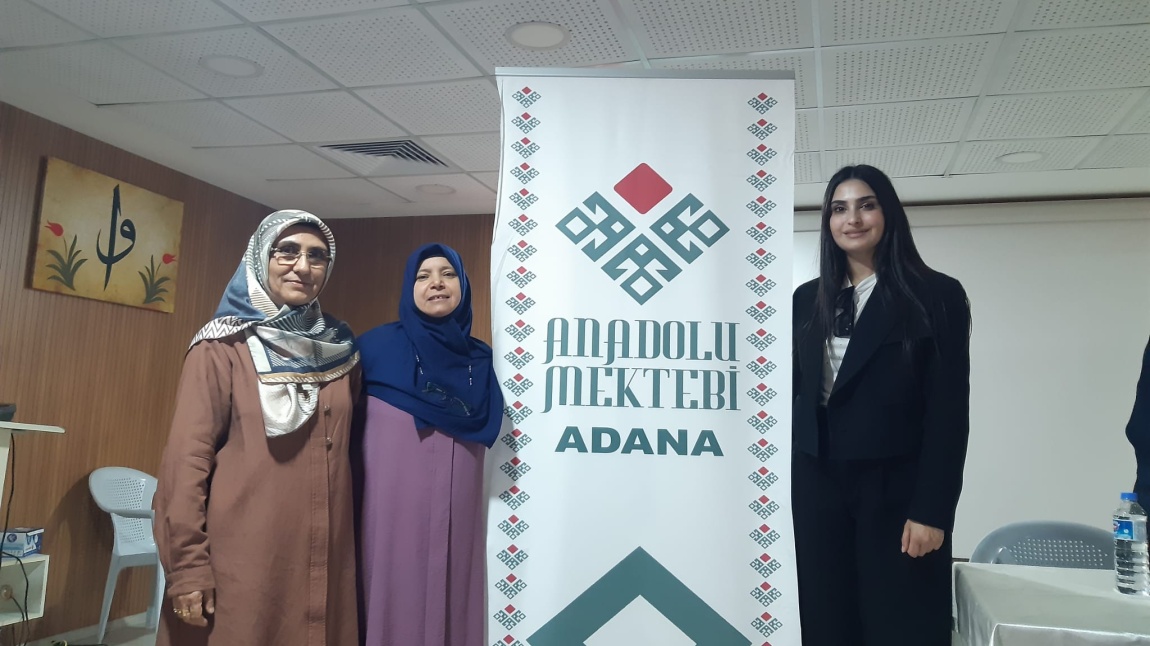ANADOLU MEKTEBİ YAZAR OKUMALARI